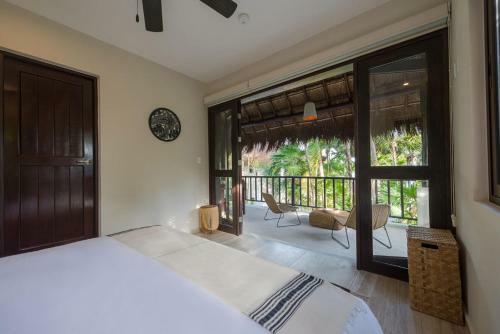 Beachfront Bungalows- Soliman Bay