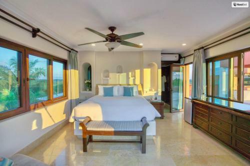 Beachfront Cenote Villa- Breakfast-cooks Included!