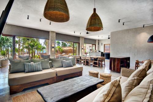 Beachfront Villa In Tankah Bay