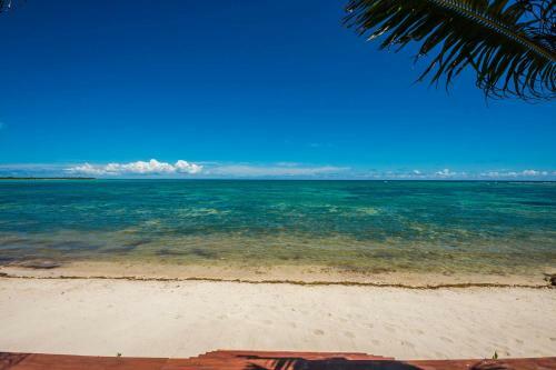 Beachfront Villa In Tankah Bay