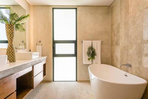 Stylish 2bd With 360 Infinity Pool And Sunset View Wifi