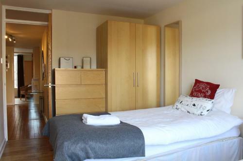 Blackfriars Apartment