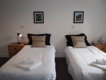 Bed & Breakfast Mcgregors Guest House
