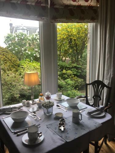 Bed & Breakfast Claremont House