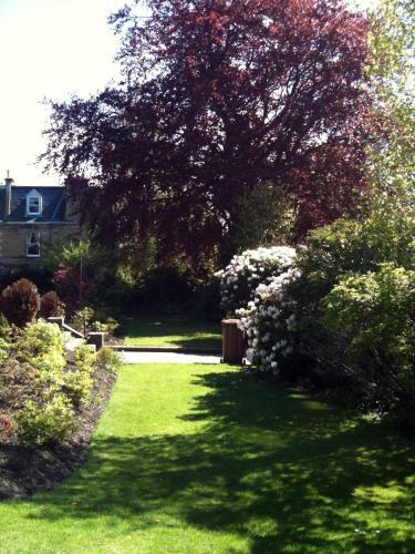 Bed & Breakfast Claremont House