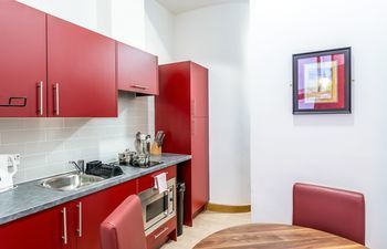 Richmond Place Apartments
