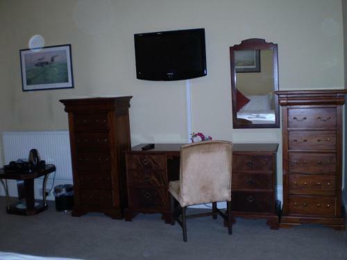 Hostal The Guards Hotel
