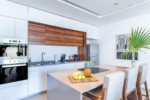 Luxury Two Bedroom Apartment At Panoramic