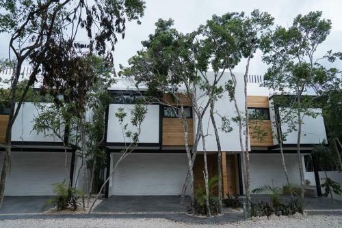 Luxury Town House / Mun Tulum