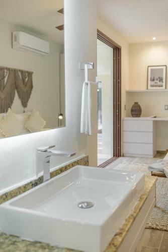 Kasa Hotel Kuyen