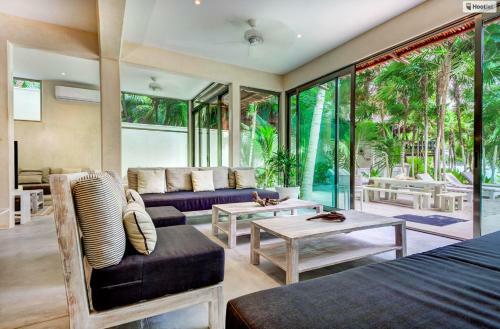 Beachfront Villa - Soliman Bay
