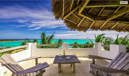Beachfront Villa - Soliman Bay
