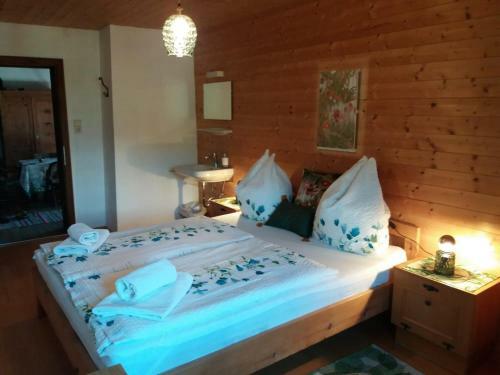 Bed & Breakfast K�stlhof, Familie Hassler