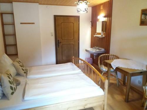 Bed & Breakfast K�stlhof, Familie Hassler