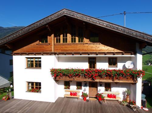 Apartamento Alpenferienwohnung Strickner