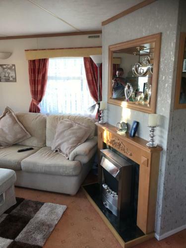 Plot 118 The Grange, Ingoldmells. A Lovely 6 Berth Static Caravan