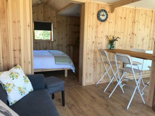 Orchard Glamping