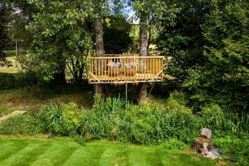 Weeke Brook - Quintessential Thatched Luxury Devon Cottage