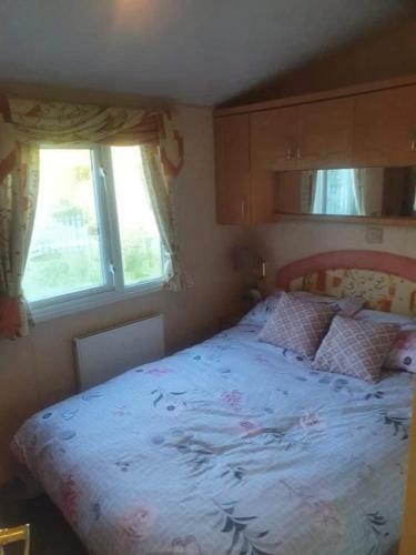 Claytons Caravan Hire Happy Days