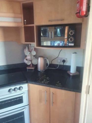 Claytons Caravan Hire Happy Days