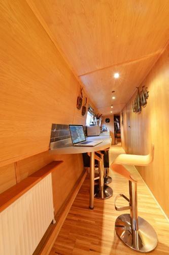 The Four Sisters Boatel (houseboat)