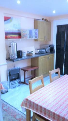 Hostal Dalry Guesthouse