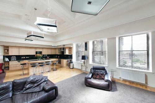 Burnets Apartments