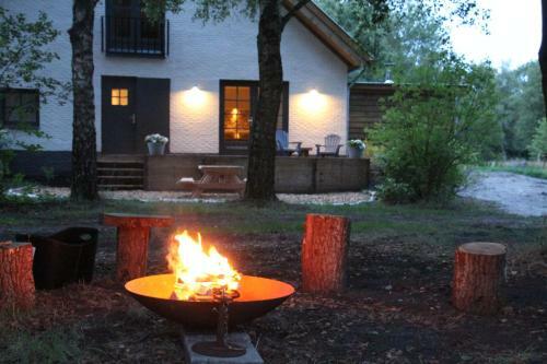 Bed & Breakfast Inn The Woods