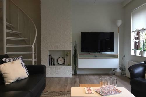 Dune, Spaanse Galeienstraat 17