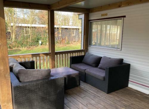 Chalet 't Rijsterbos Op Camping Met Zwembad!