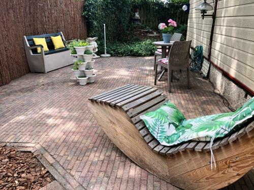 Retro Relax Resort Midden In Het Bos Op de Veluwe In Putten