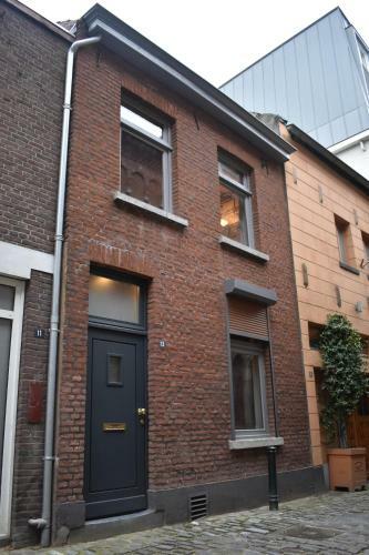 Apartamento Roermond Uniek Stadspand, Compleet Woonhuis