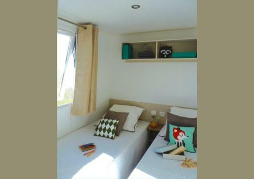 Luxe Chalet Met 2 Badkamers Op Camping de Oase