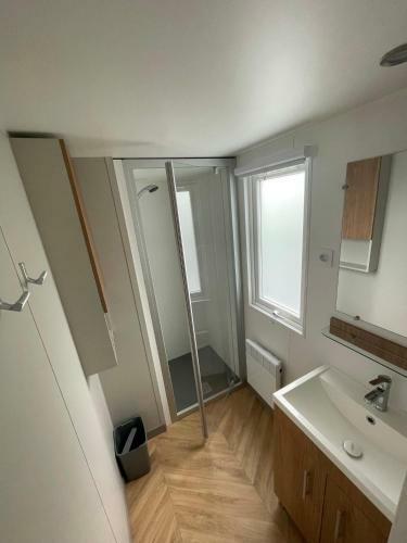 Renesse Chalet In Family Friendly Area