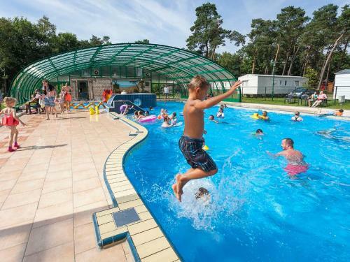 Holiday Home Oostappen Vakantiepark Arnhem-4