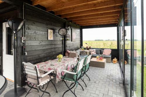 Dinie's Bed En Brood