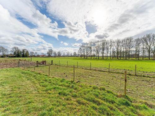 Spacious Farmhouse In Silvolde With Garden