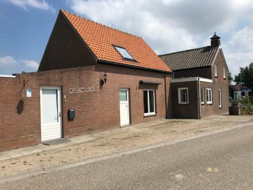 Huisje Op Den Diek
