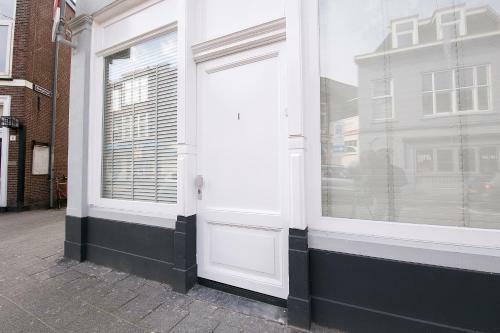 Four Star Apartments - Badhuisstraat