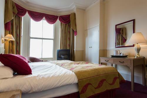 Clifton Hotel
