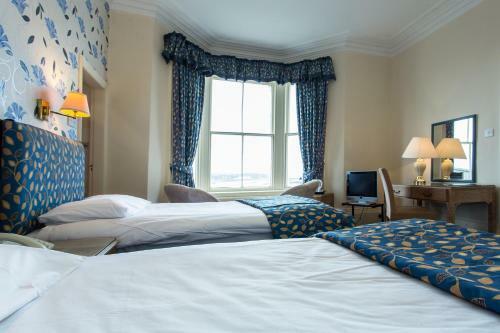Clifton Hotel