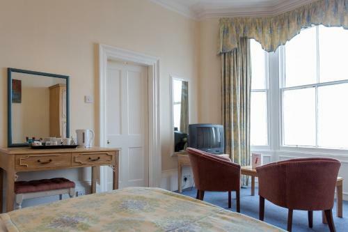 Clifton Hotel