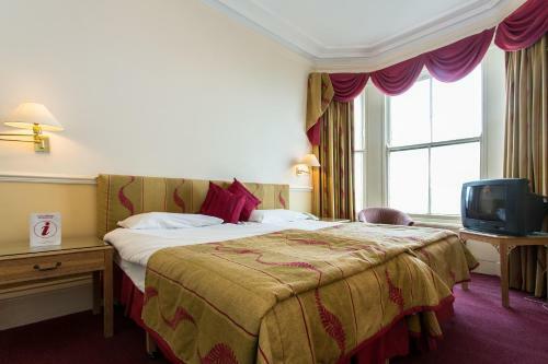 Clifton Hotel