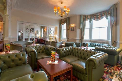 Clifton Hotel