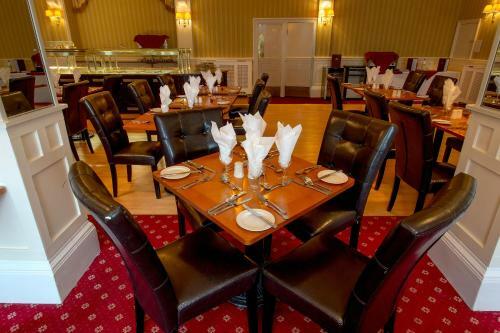 Clifton Hotel