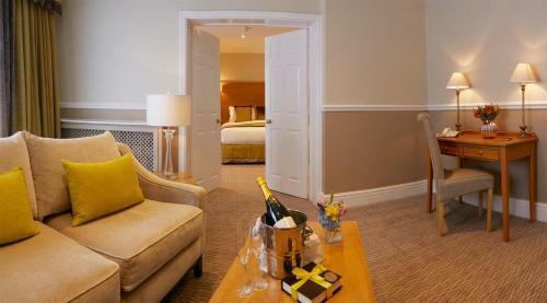 Palm Court Hotel