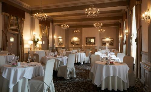 Palm Court Hotel
