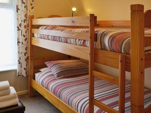 4 Eldin Hall Cottages