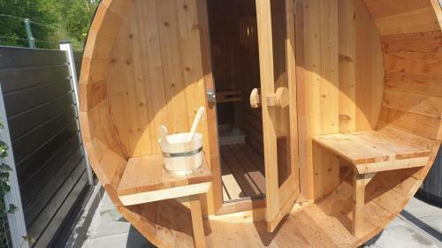 Chalet Buutengeweun, Met Luxe Jacuzzi En Tonsauna