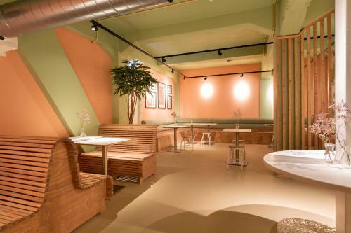 Pink Flamingo Boutique Hostel